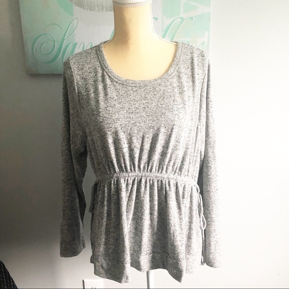 Caslon NWOT Grey Peplum top, side ties, size s